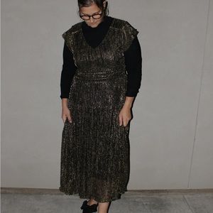 The YALE dress by BLU PEPPER